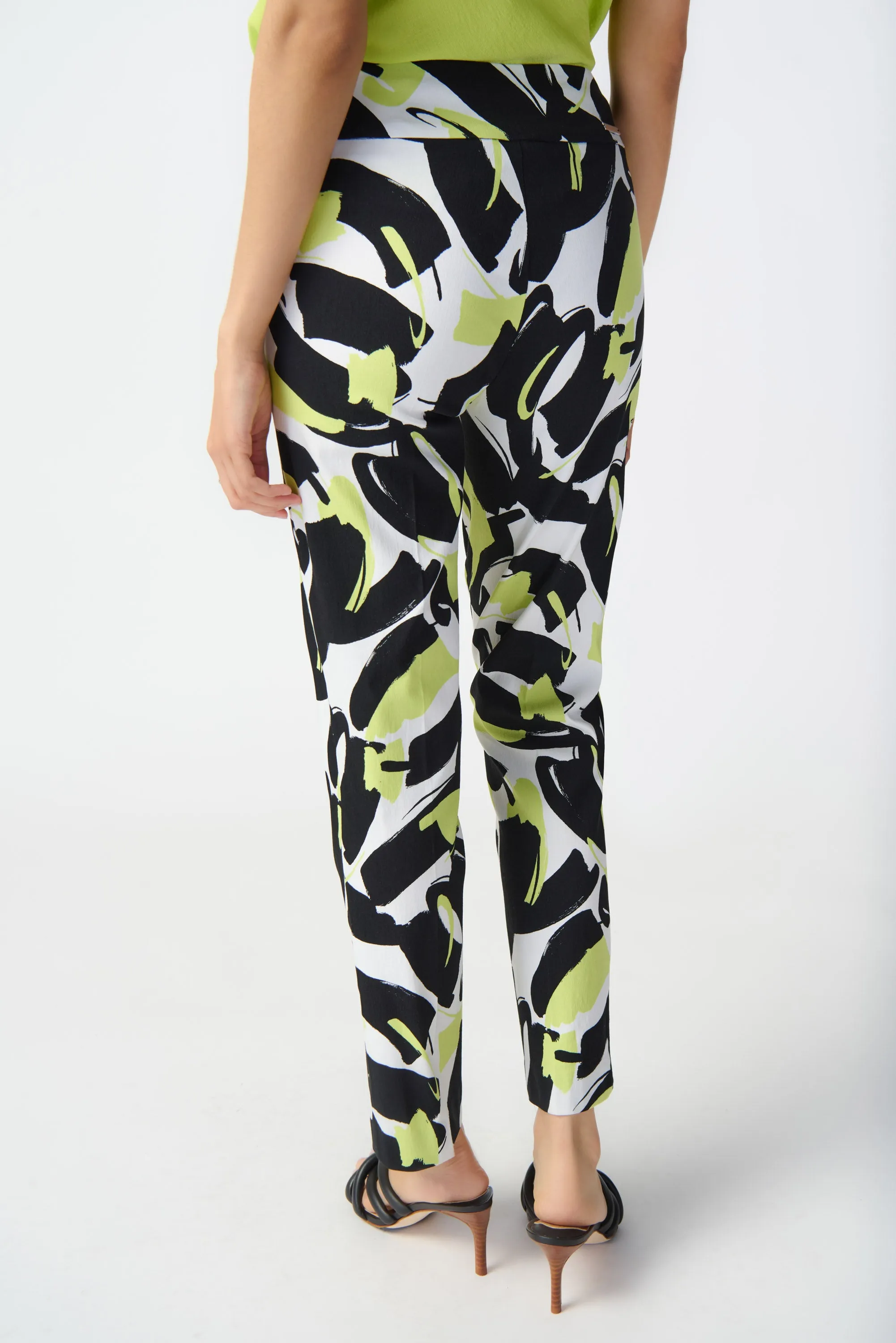 Abstract Print Pull-On Pant