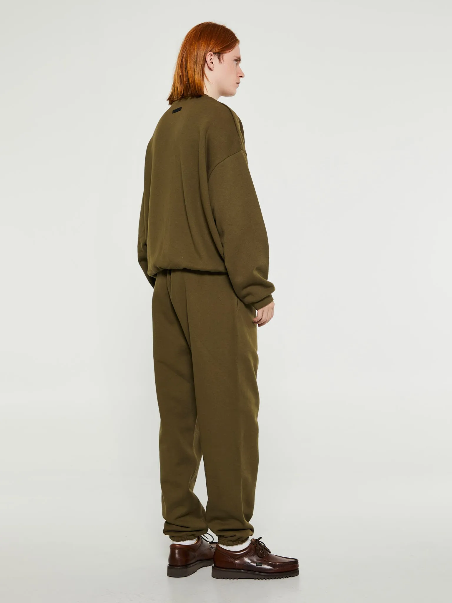 Fleece Essential Sweatpants in Olive