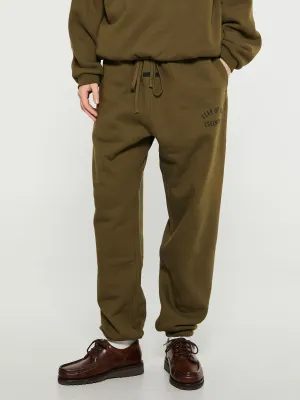 Fleece Essential Sweatpants in Olive