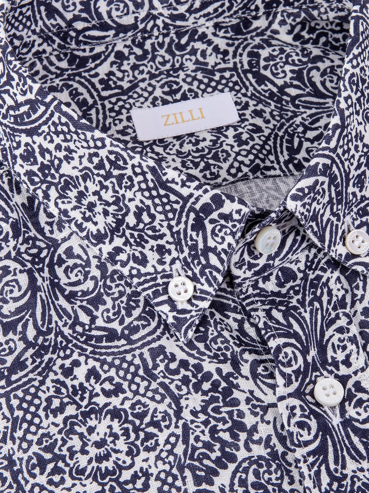 Short Sleeve Shirt with Paisley Printed Pattern